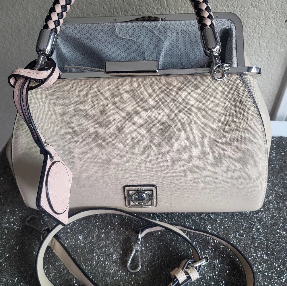 Floral Embellished Catherine Malandrino bag - Picture 5 of 7